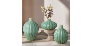 Allium Gourd 5h Reactive Green Glaze Ceramic Vase (5)