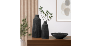 Petra Etched Line 16h Resin Vase - Black (5)