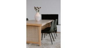 Harrington Dining Table (2)