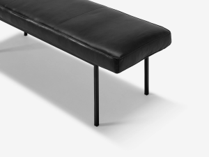 detail-view-of-modern-bench-in-black-leather_ORIGINAL